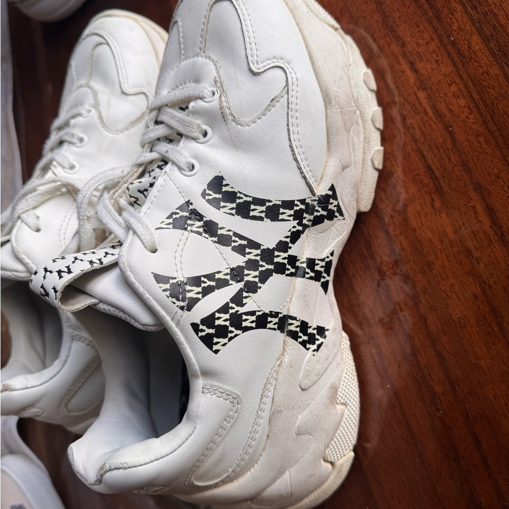 Women’s MLB licensed NY Yankees chunky shoes